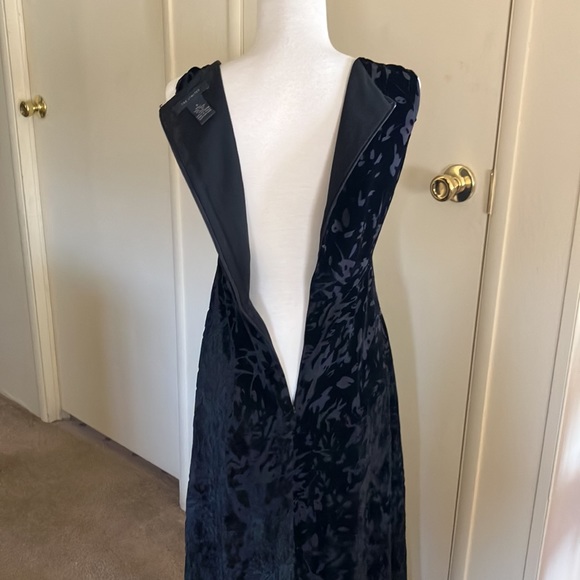The Limited crushed velvet gown size 2 - Picture 11 of 16